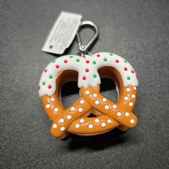 Bath & Body Works White-dipped PretzelPocketBac Holder - Picture 5 of 10